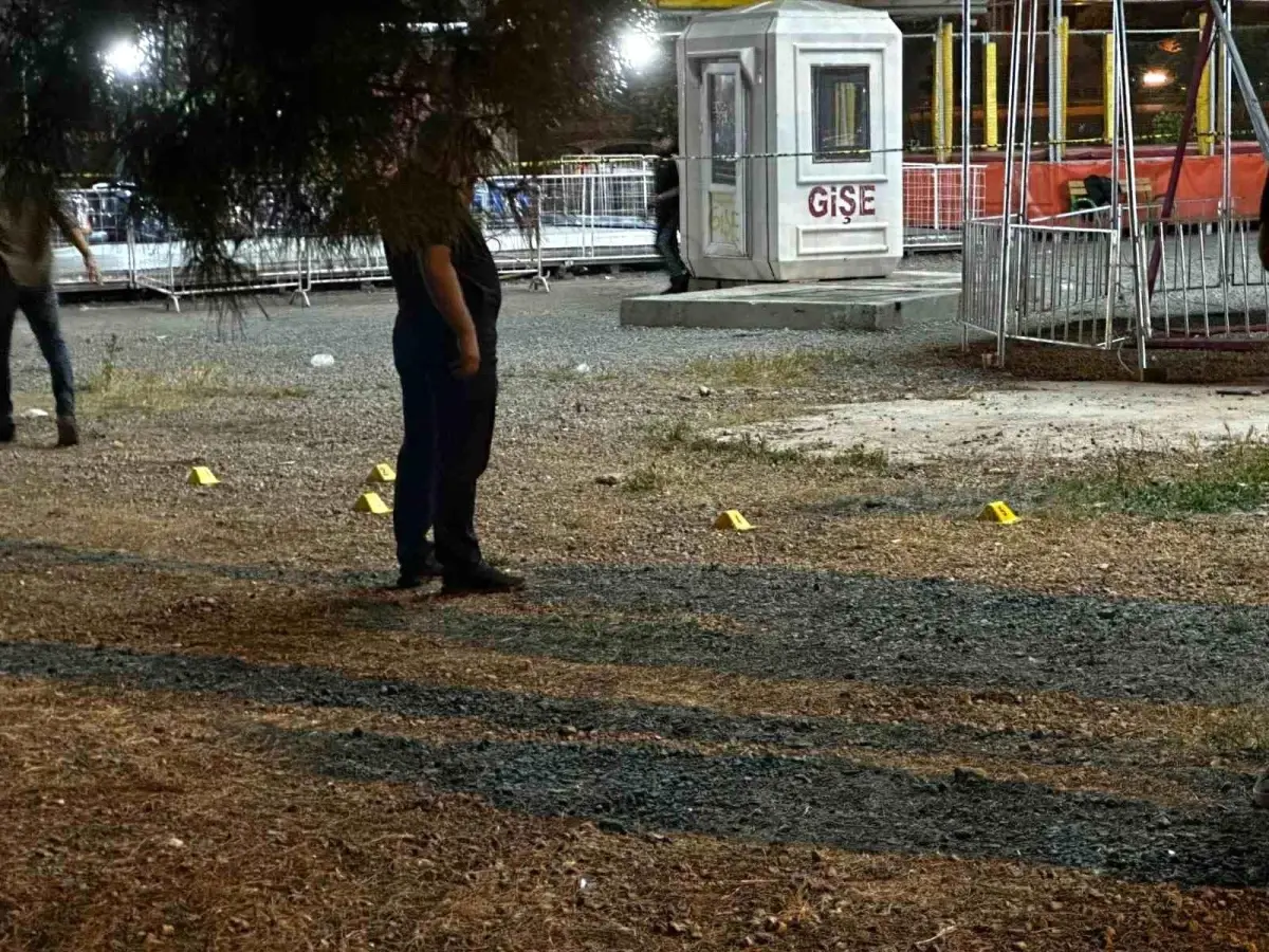 Akhisar'da Husumetli İki Grup Arasında Bıçaklı Kavga: 2 Ölü