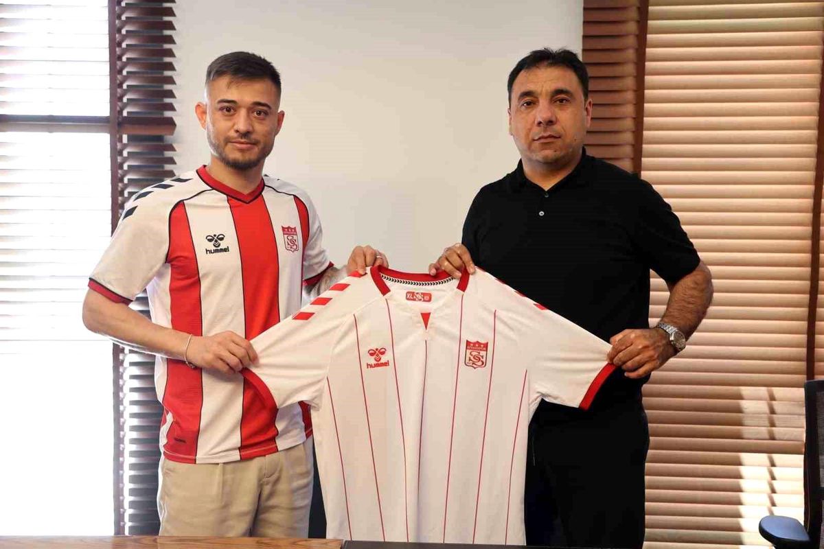 Sivasspor'da Alaaddin Okumuş'un sözleşmesi 2 yıl yenilendi