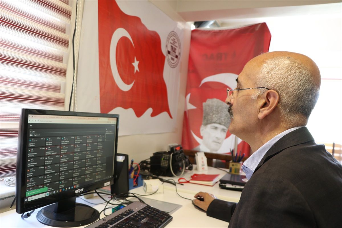 Atatürk Üniversitesi Öğrencilerine Amatör Telsizcilik ve Afet Haberleşme Teknikleri Dersi Verildi