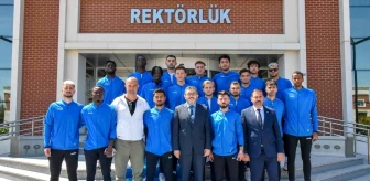 Bilecik Şeyh Edebali Üniversitesi Futbol Takımı Play-Off Müsabakalarına Yolculuğa Çıktı