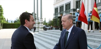 Cumhurbaşkanı Erdoğan, Kosova Başbakanı Kurti'yi Kabul Etti
