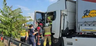 Anadolu Otoyolu'nda TIR ve tanker çarpışması: 5 yaralı