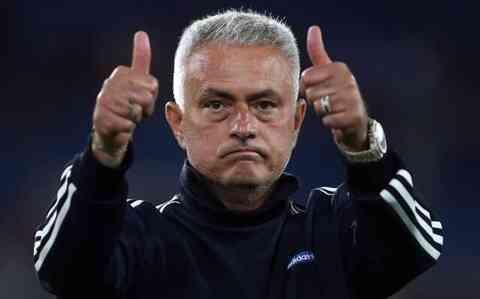 Fenerbahçe'nin yeni teknik direktörü kim? Jose Mourinho imzayı attı mı?