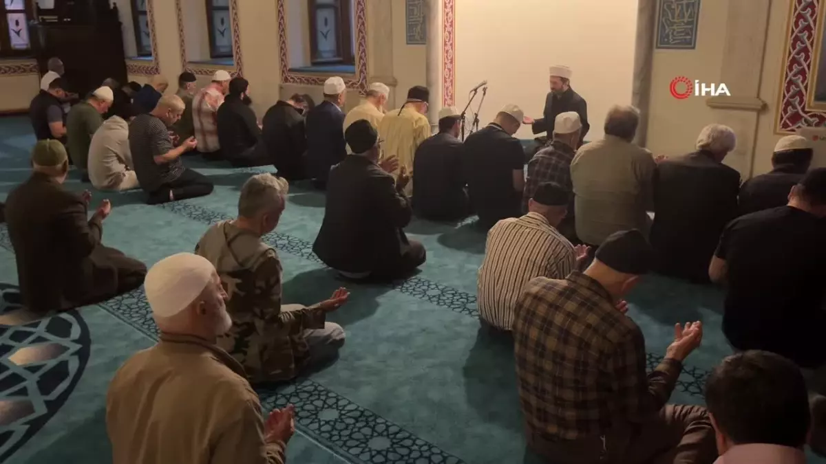 Filistinliler için dualar edildi