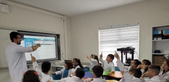 Samsun'da Fahrettin Ulusoy Bilim Atölye Evi Öğrencilere Hizmet Veriyor