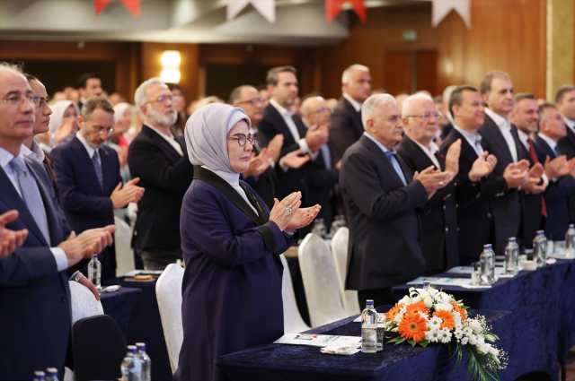 AK Parti kampta! Erdoğan'ın 'Türkiye için felaket' dediği konuyu Emine Hanım ele alacak