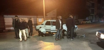 Çorum'un Alaca ilçesinde üç ayrı trafik kazasında 4 kişi yaralandı