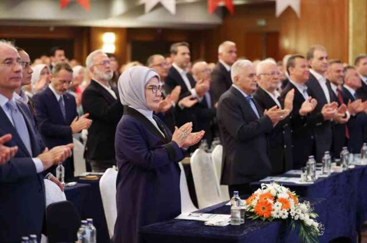 Cumhurbaşkanı Erdoğan CHP'ye iade-i ziyaret için tarih verdi: Kurban Bayramı'ndan önce kendisine ziyarette bulunacağım