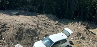 İnebolu'da şarampole uçan otomobilin sürücüsü yaralandı
