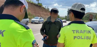 Aksaray'da Alkollü ve Ehliyetsiz Sürücü Polisle Diyaloğu