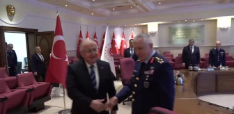 Milli Savunma Bakanı Yaşar Güler, Hava Kuvvetleri personelini kabul etti