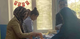Çankırı'da 1 mahalle ve 4 köyde muhtar ve yaşlı heyeti seçimi için oy kullanıldı