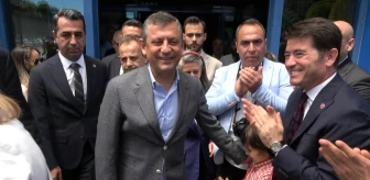 CHP Genel Başkanı Özgür Özel, Rize'deki Çay Mitingi'ne katılmak için Trabzon'a geldi