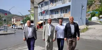 Emekli öğretmen yıllar sonra öğrencileriyle buluştu