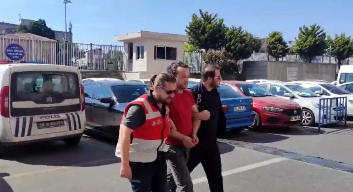 Kağıthane'de Üniversite Öğrencisi Genç Kızı Bıçaklayan Saldırgan Yakalandı
