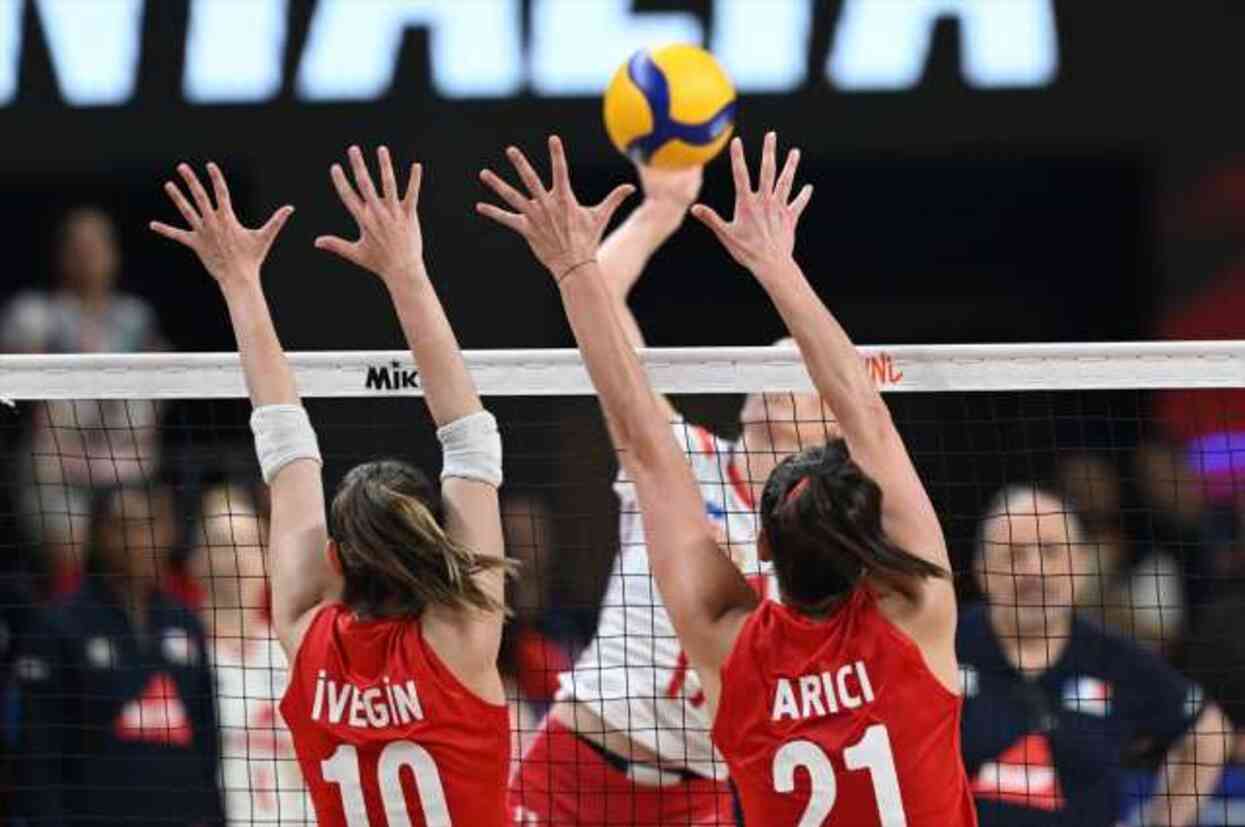 ABD- Türkiye voleybol maçını kim kazandı? Filenin Sultanları maçı kazandı mı?
