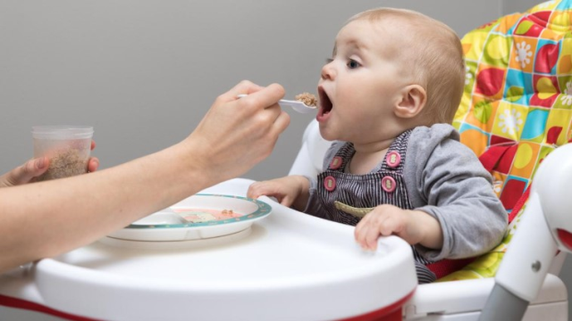 Bebeklerde fenilketonüri nedir? Fenilketonürili çocuklar nasıl beslenmeli?