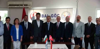 Eski Bulgaristan Başbakanları Bursa'da Balkan Göçmenleri Derneği'ni Ziyaret Etti