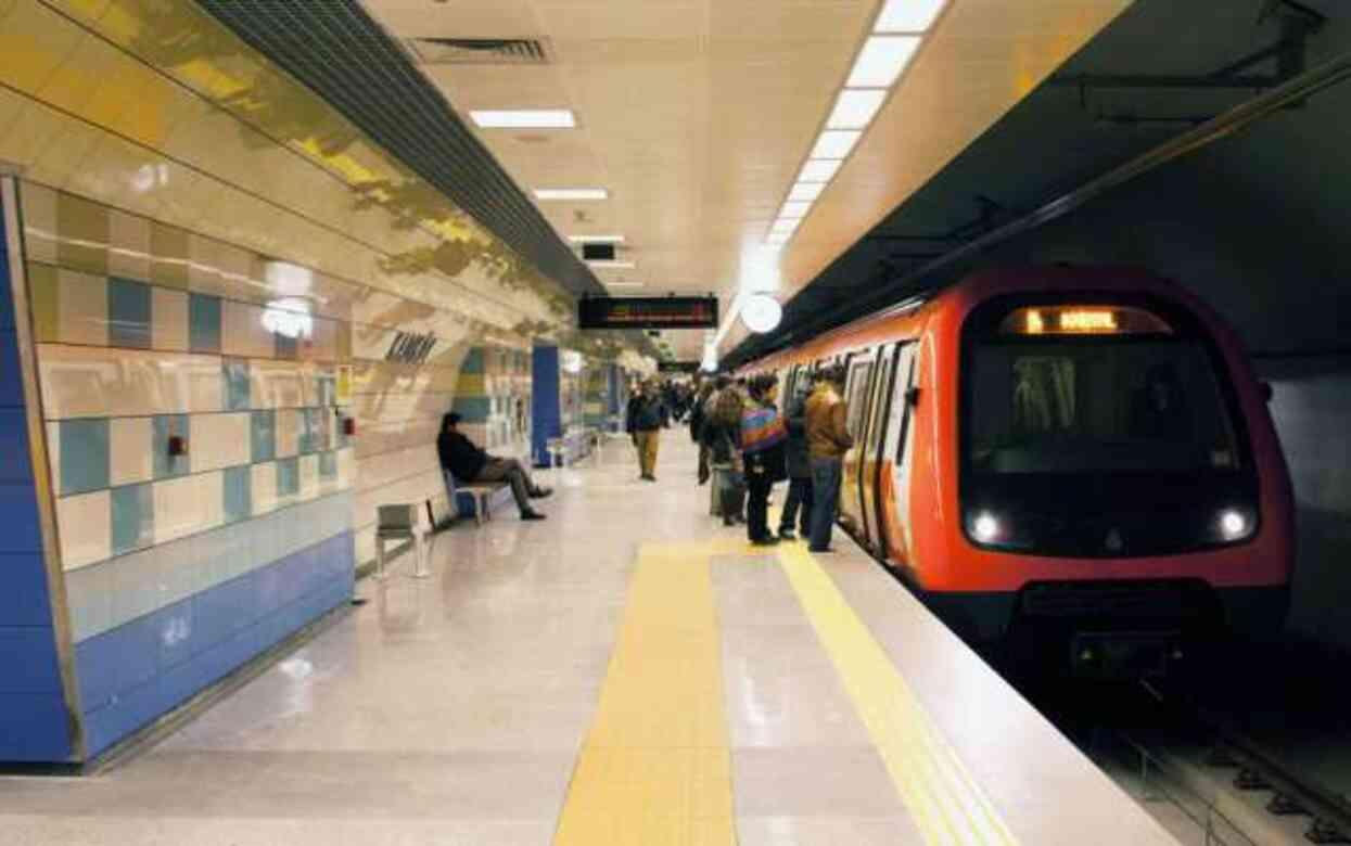 M3 Bakırköy- Kayaşehir Metro Hattı'nda arıza mı oldu? Metrolar çalışıyor mu?