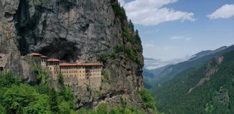 Sümela Manastırı Yeni Turizm Sezonuna Yoğun Başladı