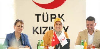 Türk Kızılay Genel Başkanı Ağrı'da Ziyaretlerde Bulundu