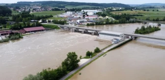 Almanya'yı vuran sel Tuna Nehri'ni taşırdı! Çok sayıda can kaybı var