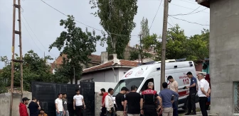 Eskişehir'de yabancı uyruklu aileler arasında çıkan kavgada 3 kişi bıçakla yaralandı