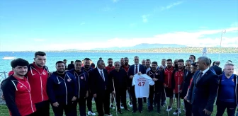 Bakan Işıkhan, Türkiye Ampute Milli Futbol Takımına başarılar diledi