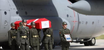 Hava Pilot Albay Uğur Yıldız'ın Cenazesi İzmir'de Defnedildi