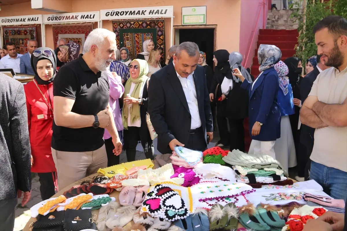 Güroymak'ta Hayat Boyu Öğrenme Haftası Sergisi Açıldı