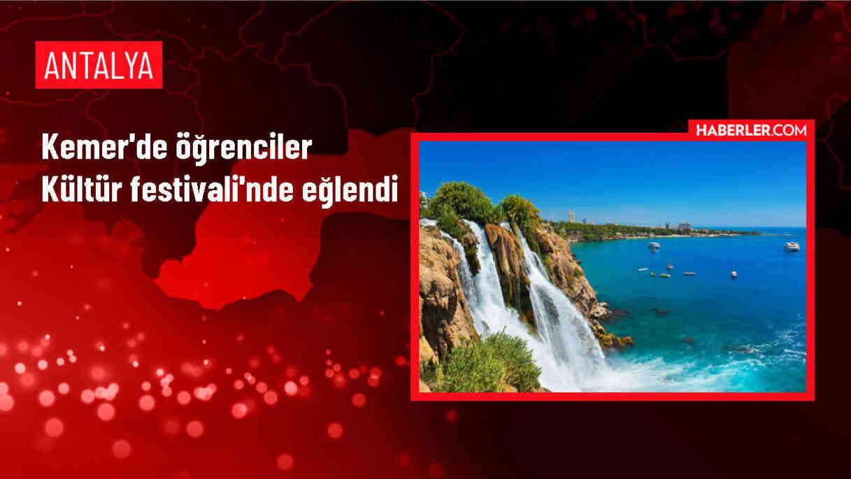 Kemer'de öğrenciler Kültür Festivali'nde eğlendi