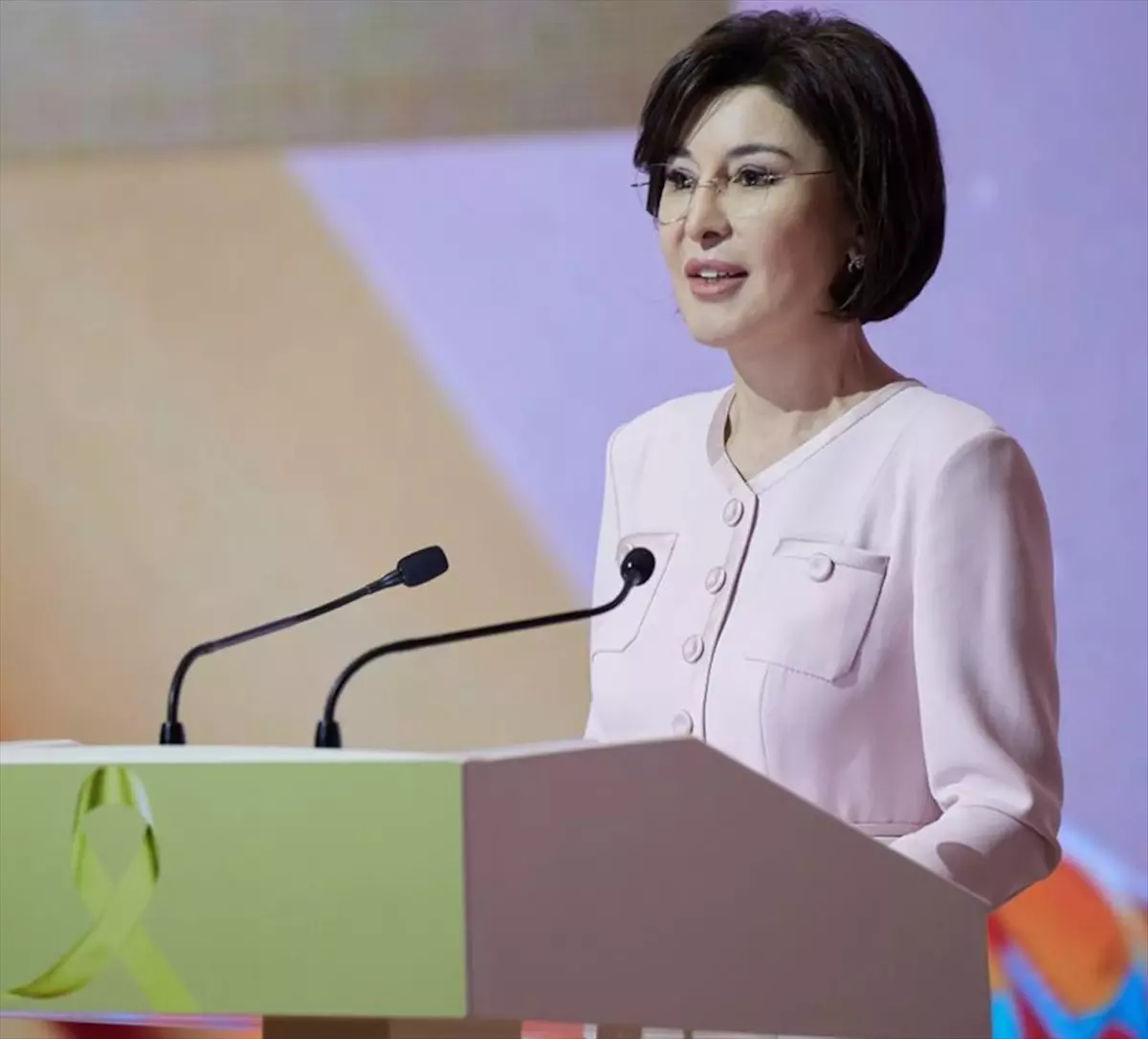 Özbekistan Cumhurbaşkanı'nın eşi Ziroat Mirziyoyeva, Uluslararası Pediatrik Onkoloji ve Hematoloji Kongresi'nde konuştu