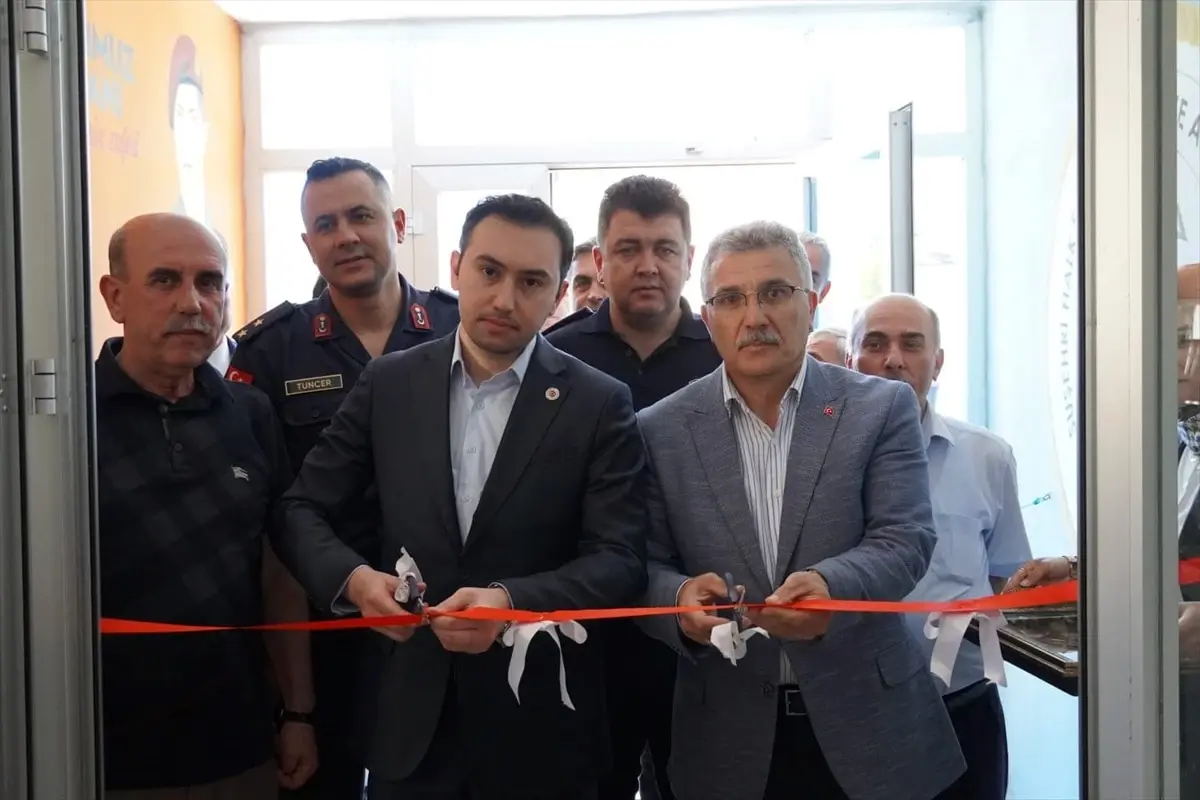 Suşehri'nde Hayat Boyu Öğrenme Haftası Sergisi Açıldı