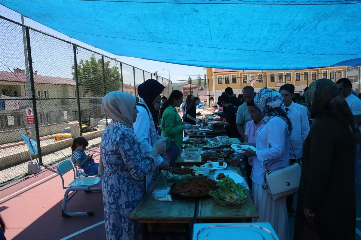 Tokat'ta Gazze yararına kermes düzenlendi
