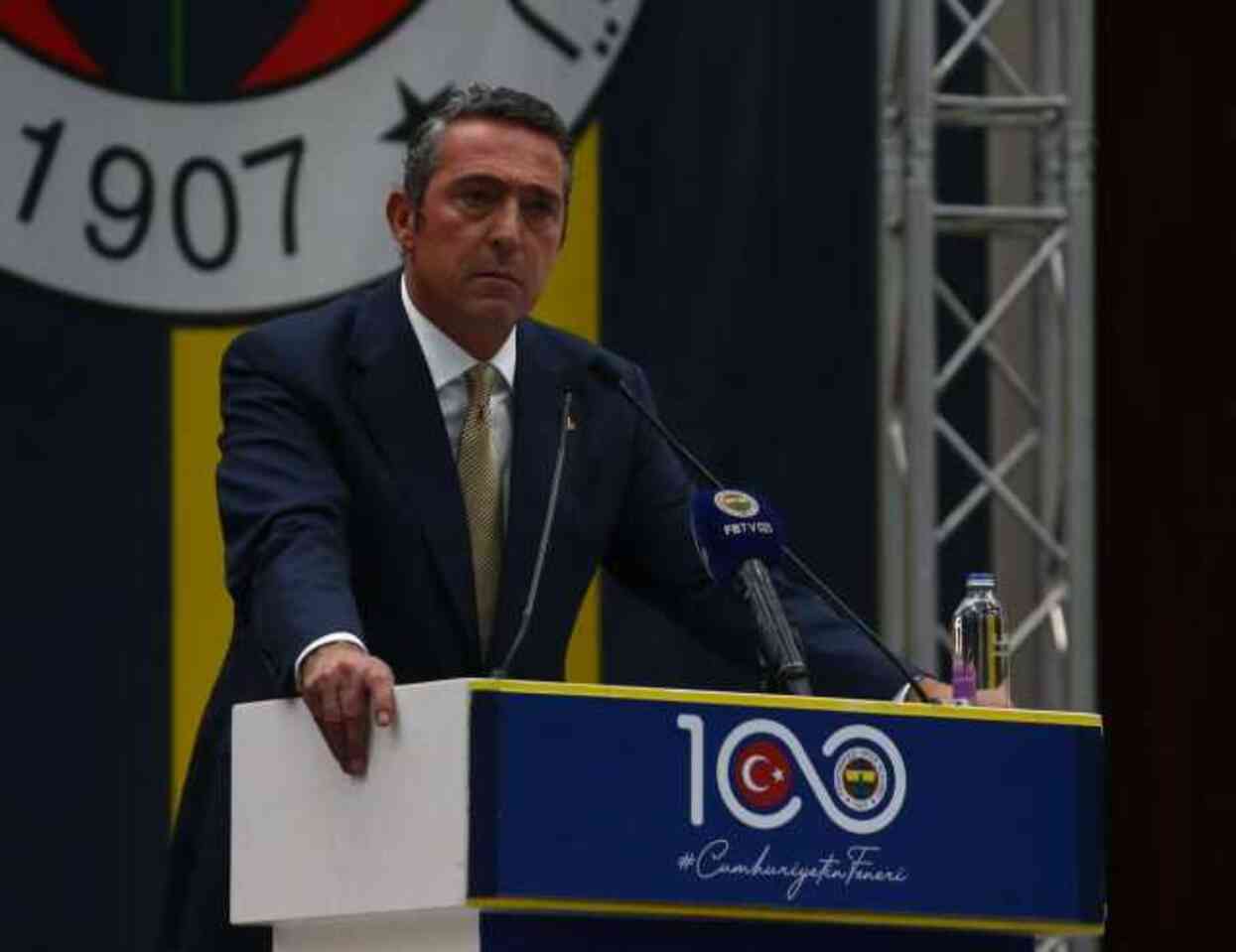 Ali Koç, Aziz Yıldırım'ın 20 yıllık başkanlığını tek cümleyle harcadı: Bakkal bile Fenerbahçe'den daha iyi yönetiliyordu