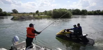 Muş'ta serinlemek için girdiği Murat Nehri'nde kaybolan öğrencinin cansız bedeni bulundu