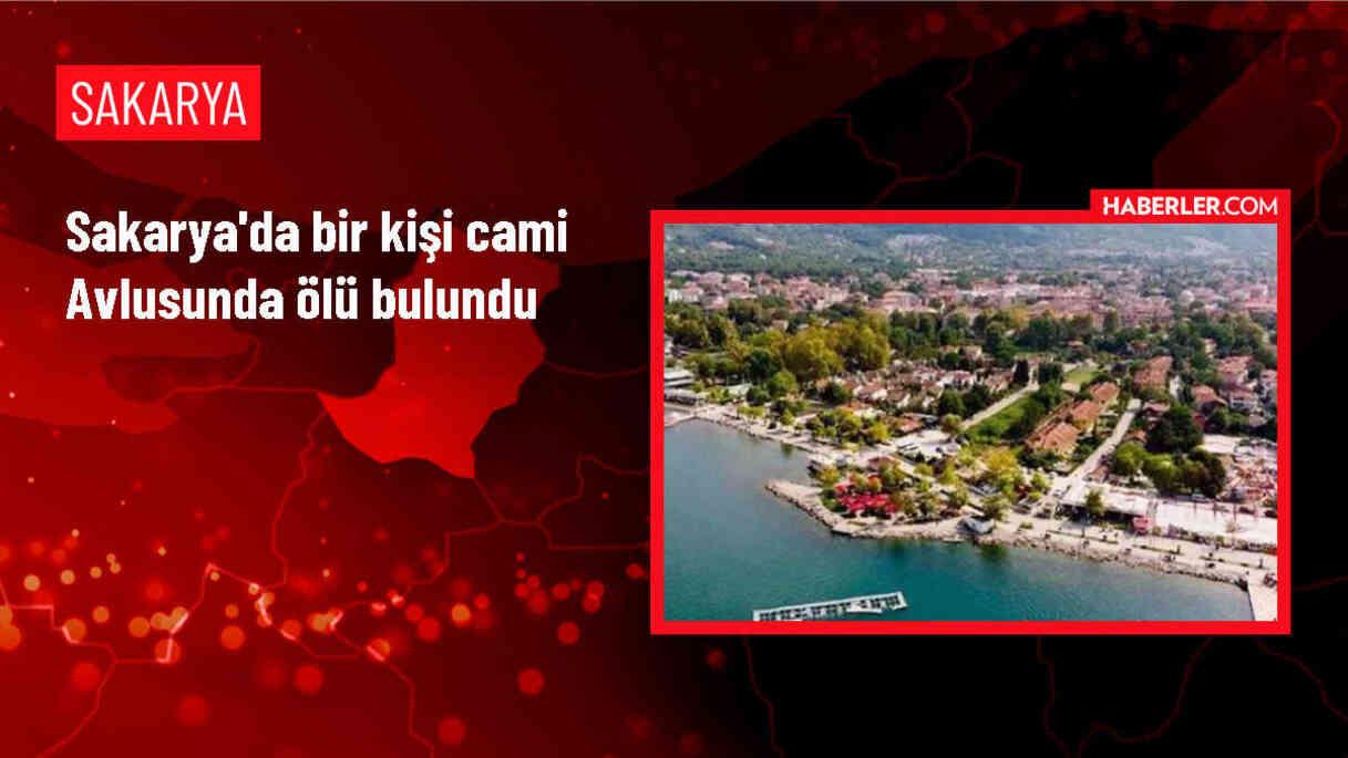 Adapazarı'nda Cami Avlusunda Ölü Bulundu