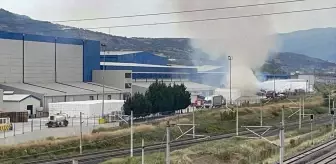 Sakarya'da kağıt fabrikasında çıkan yangın söndürüldü