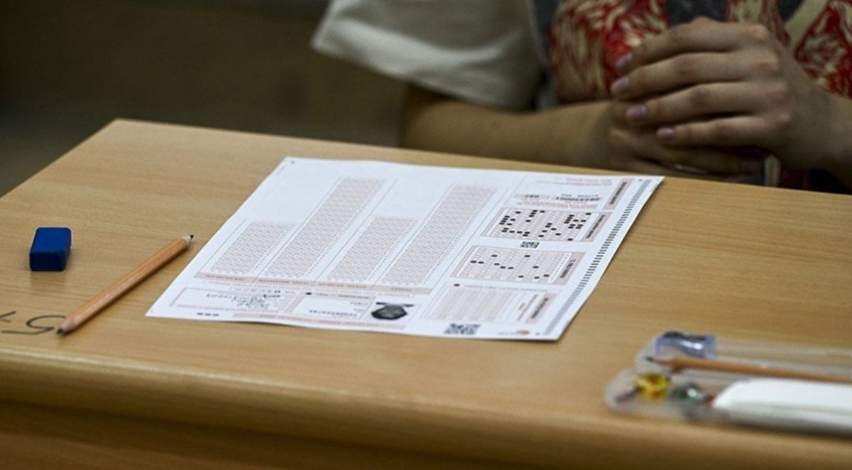 YKS'ye kolye, yüzük, bileklik ile girilir mi? Üniversite sınavında neler yasak?