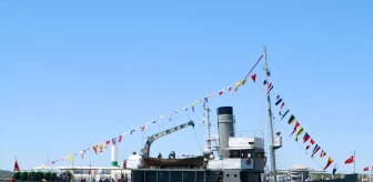 TCG Nusret Gemisi Ayvalık'ta Ziyaretçilerini Ağırlıyor