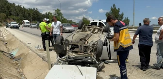 Bilecik'te Otomobil Takla Attı: 2 Yaralı