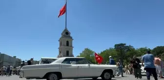 İstanbul'da Klasik Otomobil Tutkunları Bir Araya Geldi