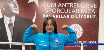 Antalya'da 14 yaşındaki boksör Ümmü Sıla Kutluata Türkiye şampiyonasına katılacak