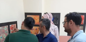 Kayseri'de Şehit Hacıbey Kaya Anadolu Lisesi'nden Ebru Sergisi