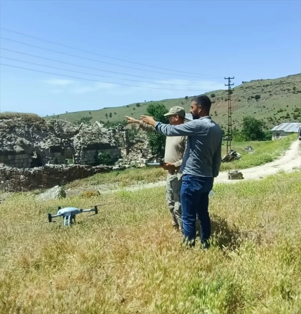Tunceli'de kaybolan keçilere dronla ulaşıldı