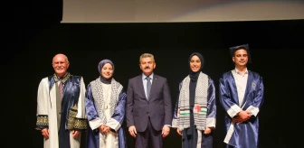 Uşak Üniversitesi Mezuniyet Töreninde Filistin Dayanışması