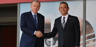 Cumhurbaşkanı Erdoğan, CHP Genel Merkezi'nde Özgür Özel ile görüştü