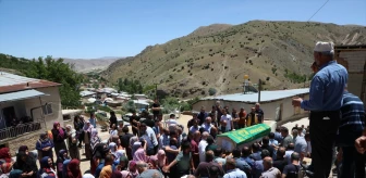 Erzincan'da maden kazasında hayatını kaybeden işçi toprağa verildi