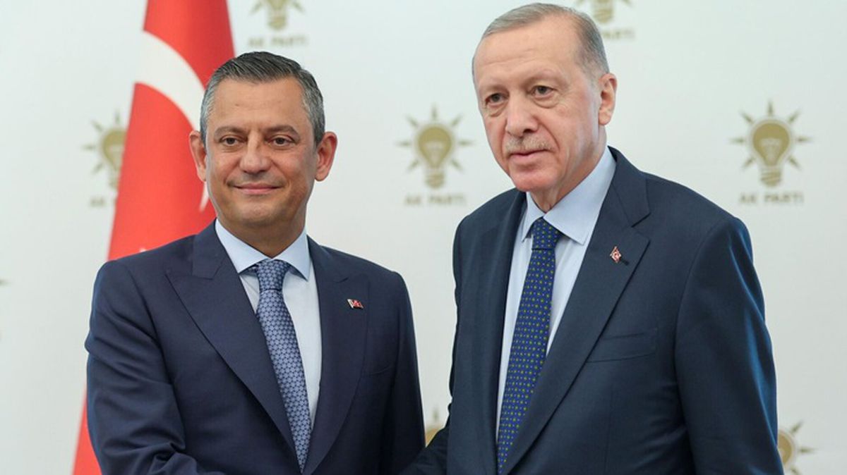 İadeiziyaret bugün! Özel ile görüşecek olan Cumhurbaşkanı Erdoğan 18 yıl sonra CHP'ye gidiyor