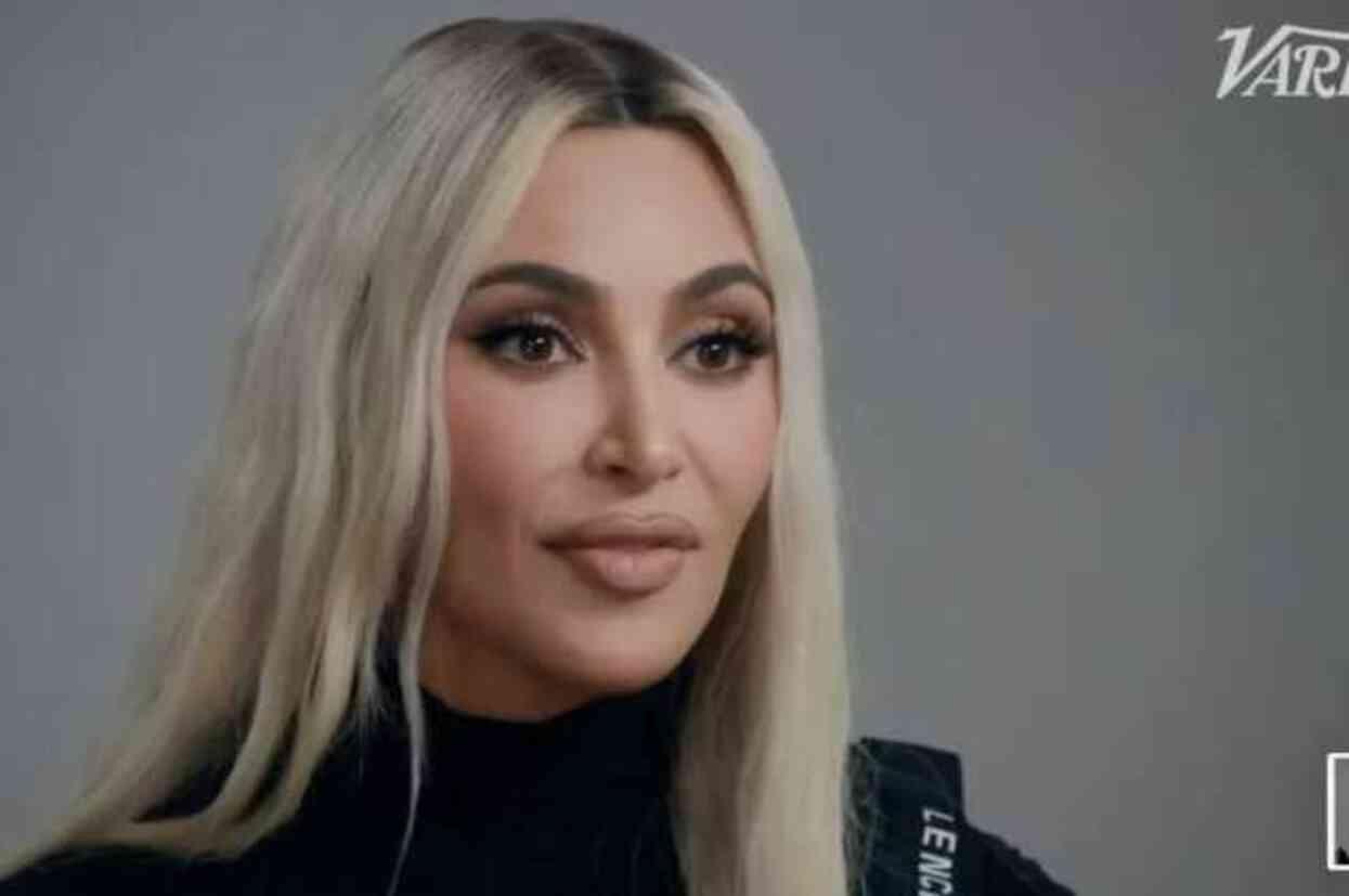 Kim Kardashian, peynirli kek yemek için özel uçağı ile Paris'e uçtuğu için tepki topladı Kim Kardashian, peynirli kek yemek için özel uçağı ile Paris'e uçtuğu için tepki topladı